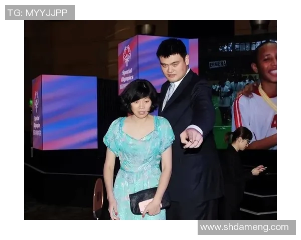 艾佛森与姚明的传奇队友们共同书写的NBA辉煌岁月回顾 艾佛森与姚明的传奇队友们共同书写的NBA辉煌岁月回顾