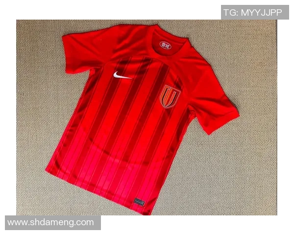 足球明星队服儿童图片展示让小球迷们尽情享受足球魅力与明星风采 足球明星队服儿童图片展示让小球迷们尽情享受足球魅力与明星风采