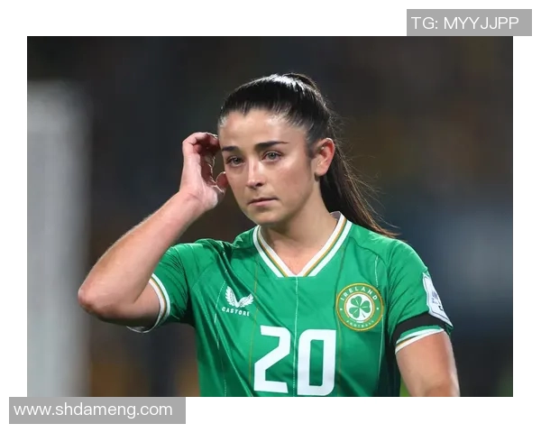 法国足球明星泪洒赛场背后故事揭示情感与压力的交织