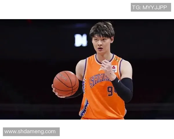 开电车的篮球明星如何在赛场与环保之间找到平衡与激情 开电车的篮球明星如何在赛场与环保之间找到平衡与激情
